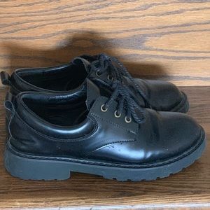 Student Aesthetics Black Leather Shoe